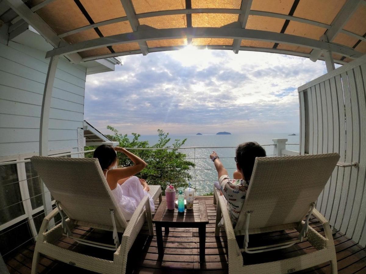 Koh Chang Cliff Beach Resort Bagian luar foto