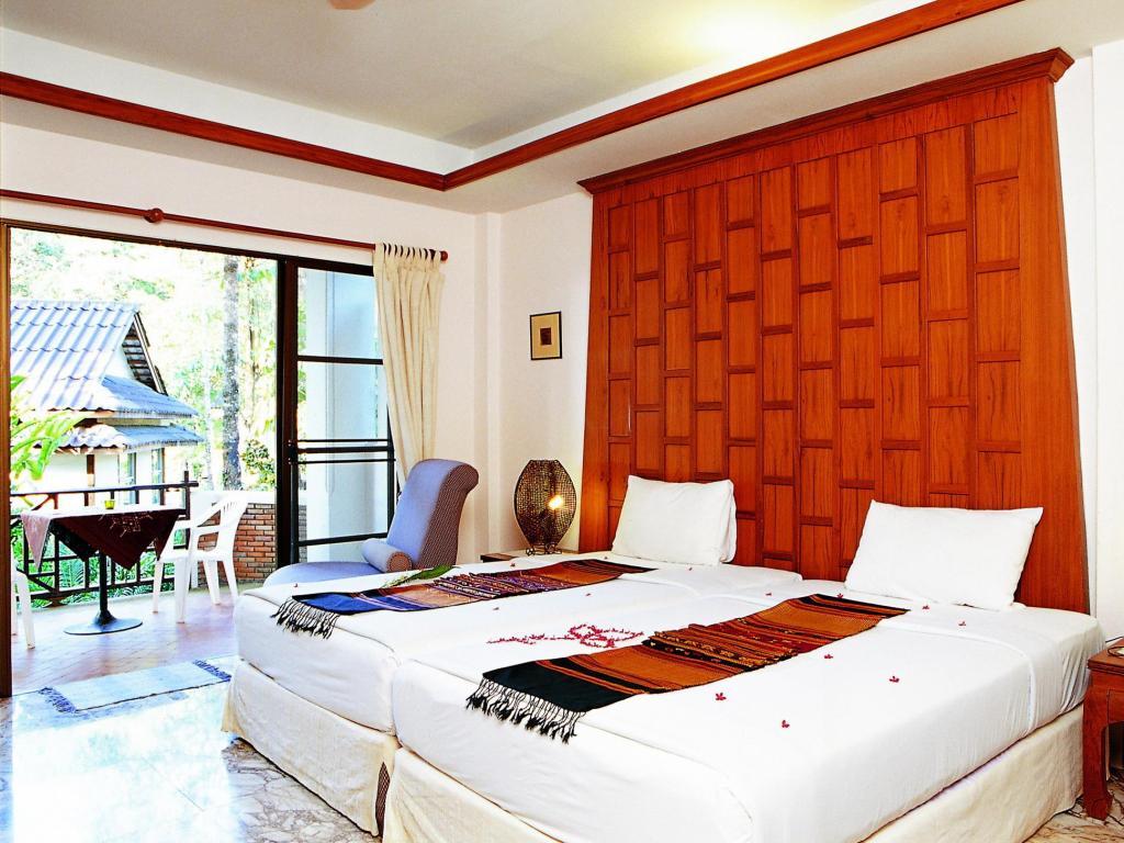 Koh Chang Cliff Beach Resort Bagian luar foto