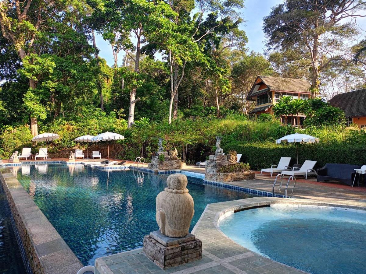 Koh Chang Cliff Beach Resort Bagian luar foto