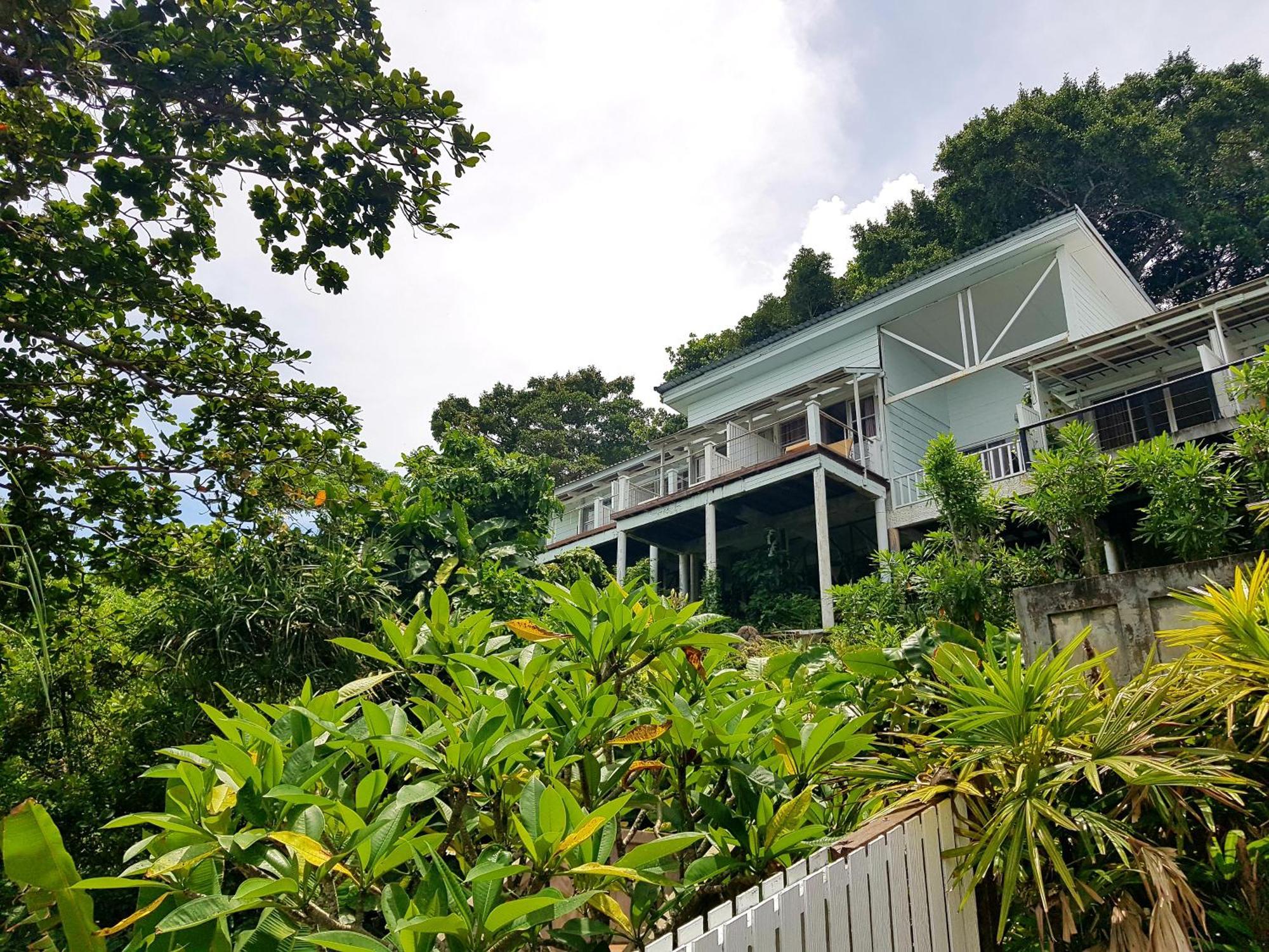 Koh Chang Cliff Beach Resort Bagian luar foto